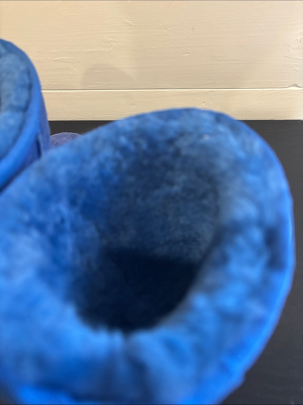 Authentic Kids Ugg Boots - Picture 5 of 6